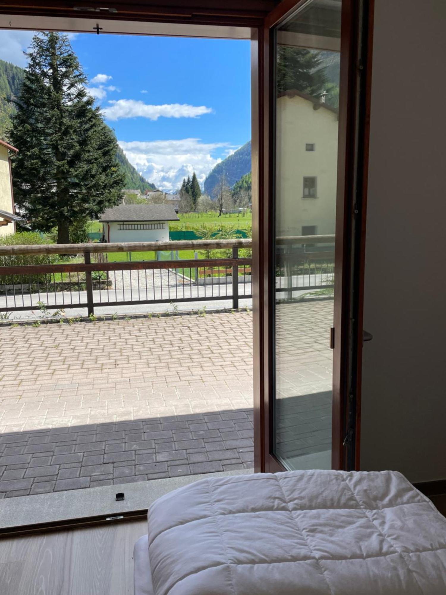 Appartamenti Sky Express Campodolcino Dış mekan fotoğraf